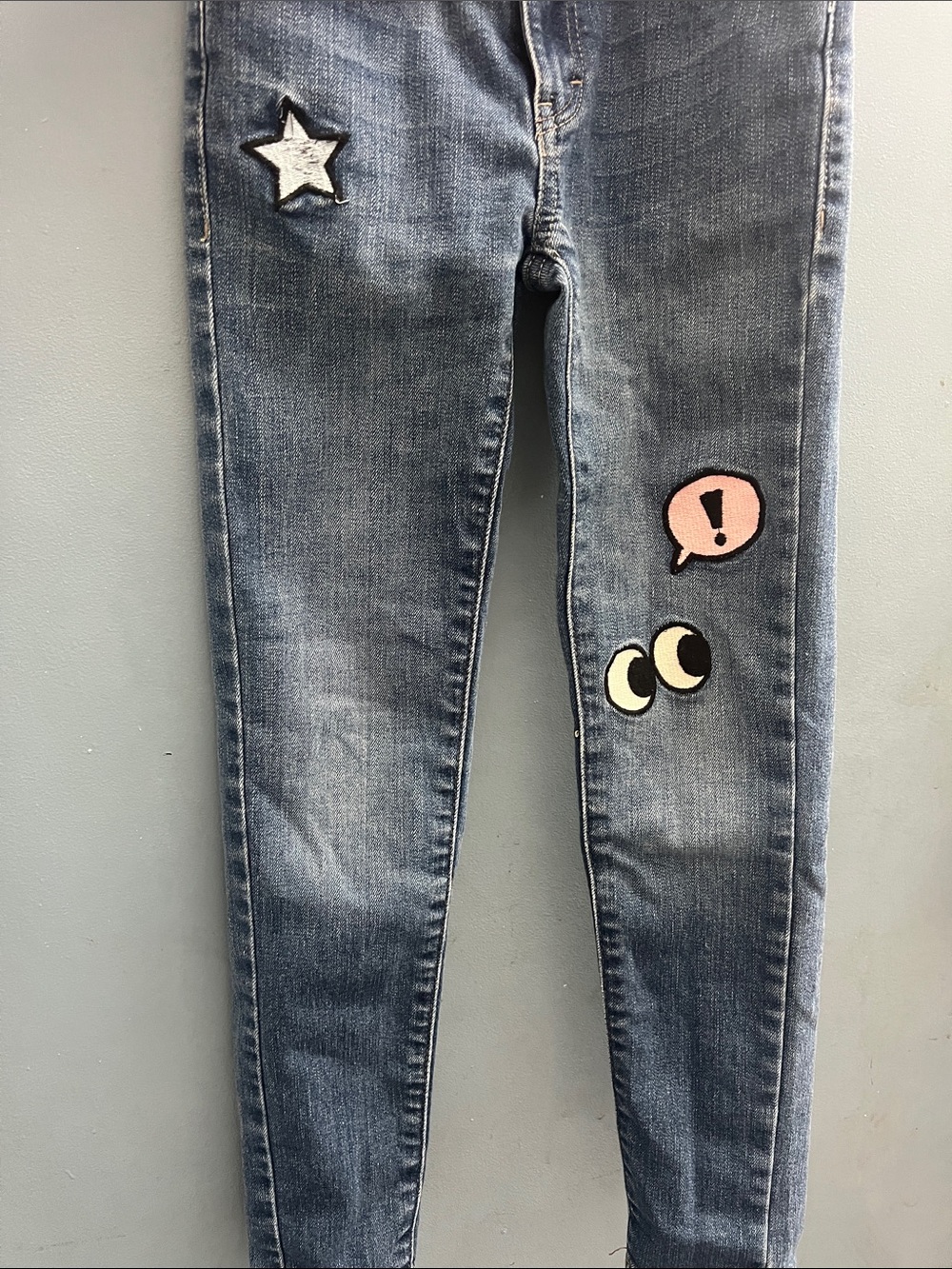 Levi's Girls Blue Denim Jeans with Patch Details